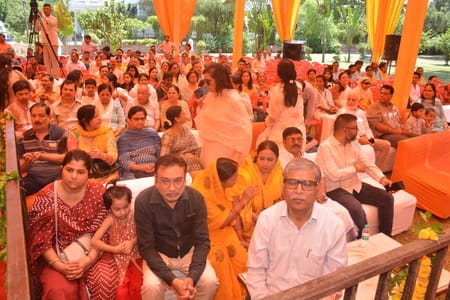 ज्योतिर्लिंग के पावन अंश के दर्शन को उमड़े श्रद्धालु ज्योतिर्लिंग के पावन अंश के दर्शन को उमड़े श्रद्धालु