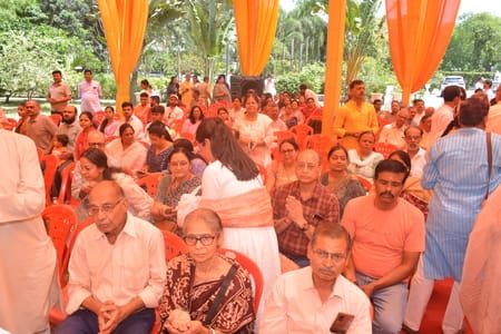ज्योतिर्लिंग के पावन अंश के दर्शन को उमड़े श्रद्धालु ज्योतिर्लिंग के पावन अंश के दर्शन को उमड़े श्रद्धालु