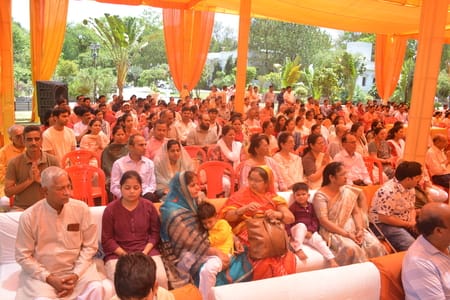 ज्योतिर्लिंग के पावन अंश के दर्शन को उमड़े श्रद्धालु ज्योतिर्लिंग के पावन अंश के दर्शन को उमड़े श्रद्धालु