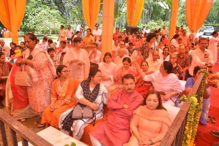 ज्योतिर्लिंग के पावन अंश के दर्शन को उमड़े श्रद्धालु ज्योतिर्लिंग के पावन अंश के दर्शन को उमड़े श्रद्धालु