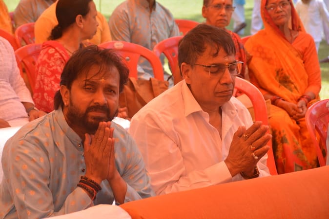 ज्योतिर्लिंग के पावन अंश के दर्शन को उमड़े श्रद्धालु ज्योतिर्लिंग के पावन अंश के दर्शन को उमड़े श्रद्धालु