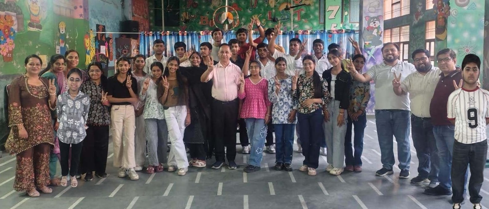 15-रोहतक के आंबेडकर चौक स्थित मॉडल स्कूल में सीबीएसई की ओर से 10वीं कक्षा का परिणाम घोषित होन 15-रोहतक के आंबेडकर चौक स्थित मॉडल स्कूल में सीबीएसई की ओर से 10वीं कक्षा का परिणाम घोषित होन