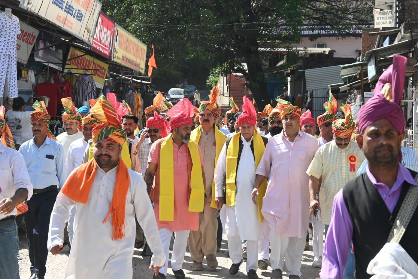 श्री कालीनाथ कालेश्वर में आयोजित तीन दिवसीय राज्यस्तरीय बैसाखी मेले के समापन पर कुटलैहड़ विधानस श्री कालीनाथ कालेश्वर में आयोजित तीन दिवसीय राज्यस्तरीय बैसाखी मेले के समापन पर कुटलैहड़ विधानस