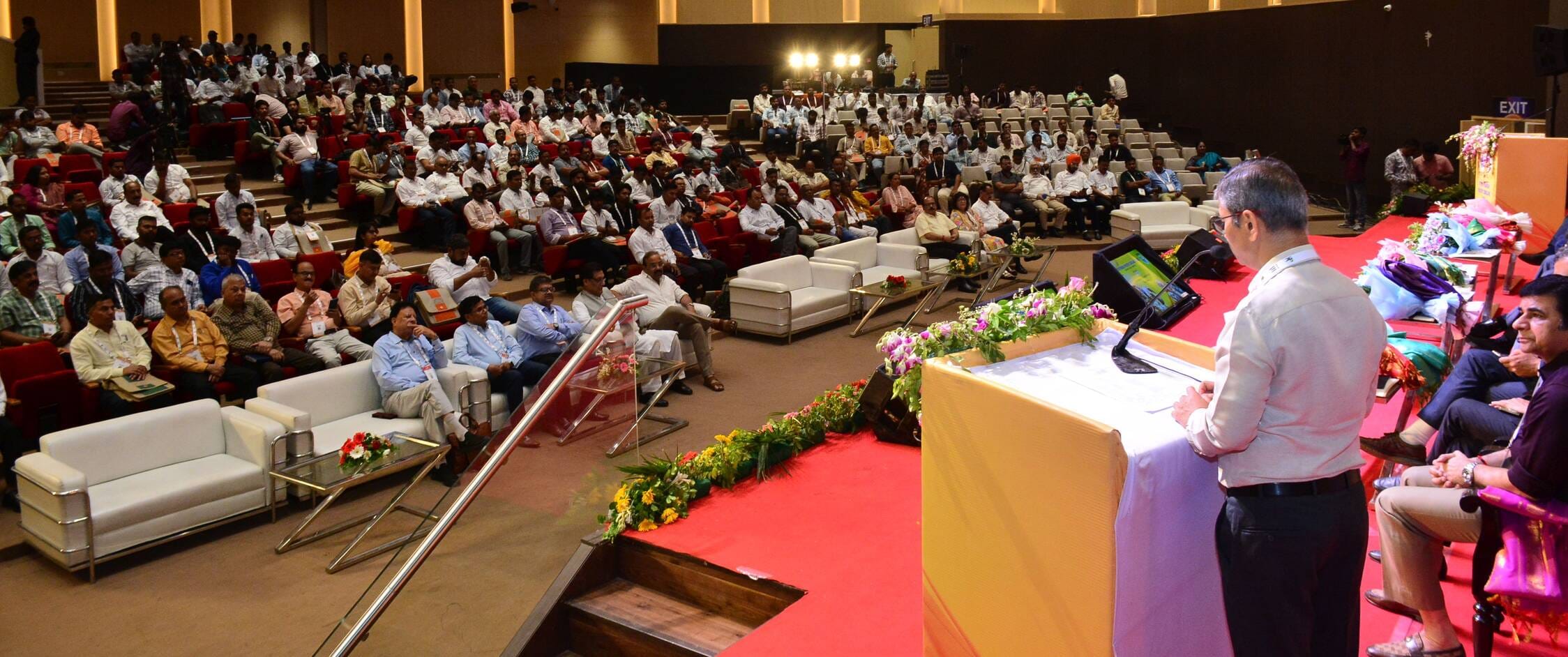 इंदिरागांधी प्रतिष्ठान में चल रहे दो दिवसीय उत्तर प्रदेश पोल्ट्री कॉन्क्लेव 2026 का बृहस्पतिवार