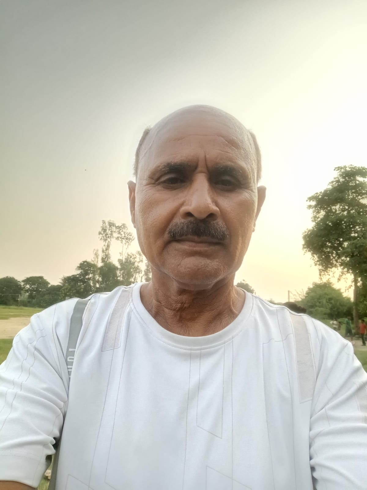 कोच नरेश डौंडियाल। स्वयं