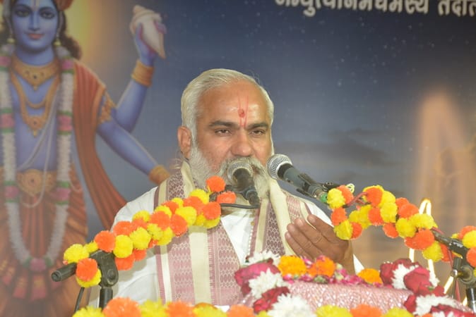 कथा व्यास डॉ. योगेश व्यास नेश्रीकृष्ण जन्म के प्रसंगों का वर्णन किया। कथा व्यास डॉ. योगेश व्यास नेश्रीकृष्ण जन्म के प्रसंगों का वर्णन किया।