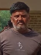 तिलहर पुलिस की गिरफ्त में तस्कर वाहिद खां। स्रोत: पुलिस तिलहर पुलिस की गिरफ्त में तस्कर वाहिद खां। स्रोत: पुलिस