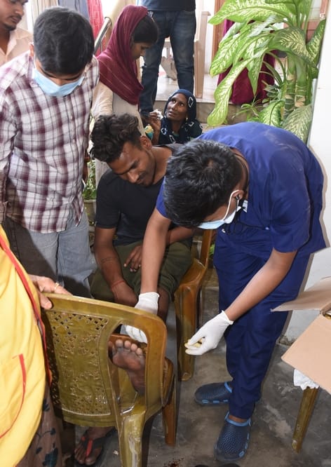 विकास नगर सेक्टर-12 में झुग्गी बस्ती में हुए अग्निकांड के दूसरे दिन कूछ ये रहे हालात।