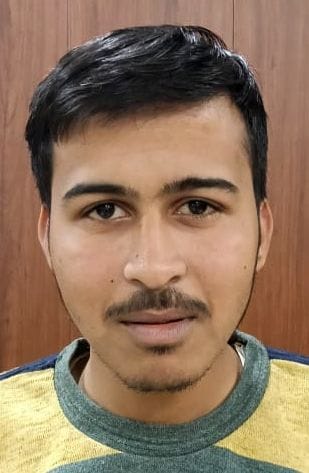 अखिल शुक्ला निवासी मोहल्ला बृजबिहार