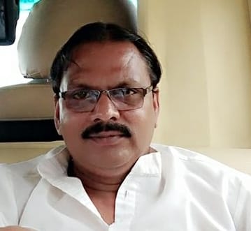 फोटो : सोनीपत में मुरथल रोड पर टूटे पड़े नाले के ढक्कन। संवाद फोटो : सोनीपत में मुरथल रोड पर टूटे पड़े नाले के ढक्कन। संवाद
