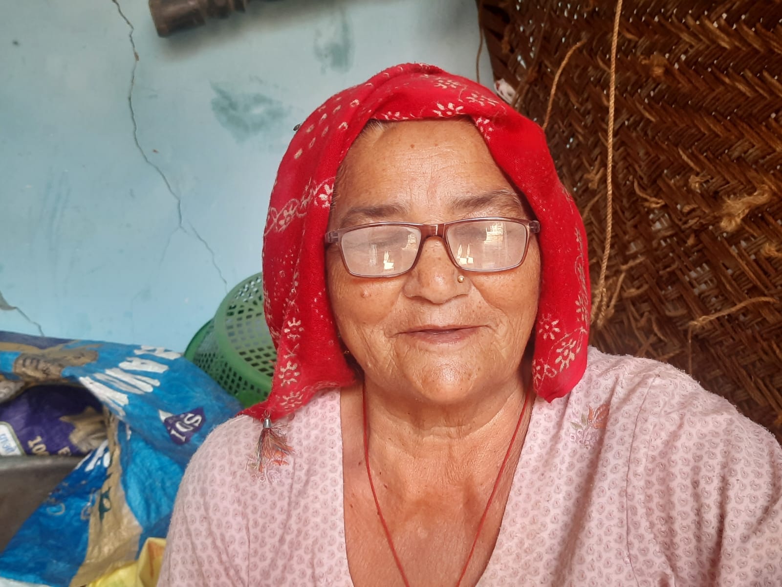 फोटो : सोनीपत में मुरथल रोड पर टूटे पड़े नाले के ढक्कन। संवाद फोटो : सोनीपत में मुरथल रोड पर टूटे पड़े नाले के ढक्कन। संवाद
