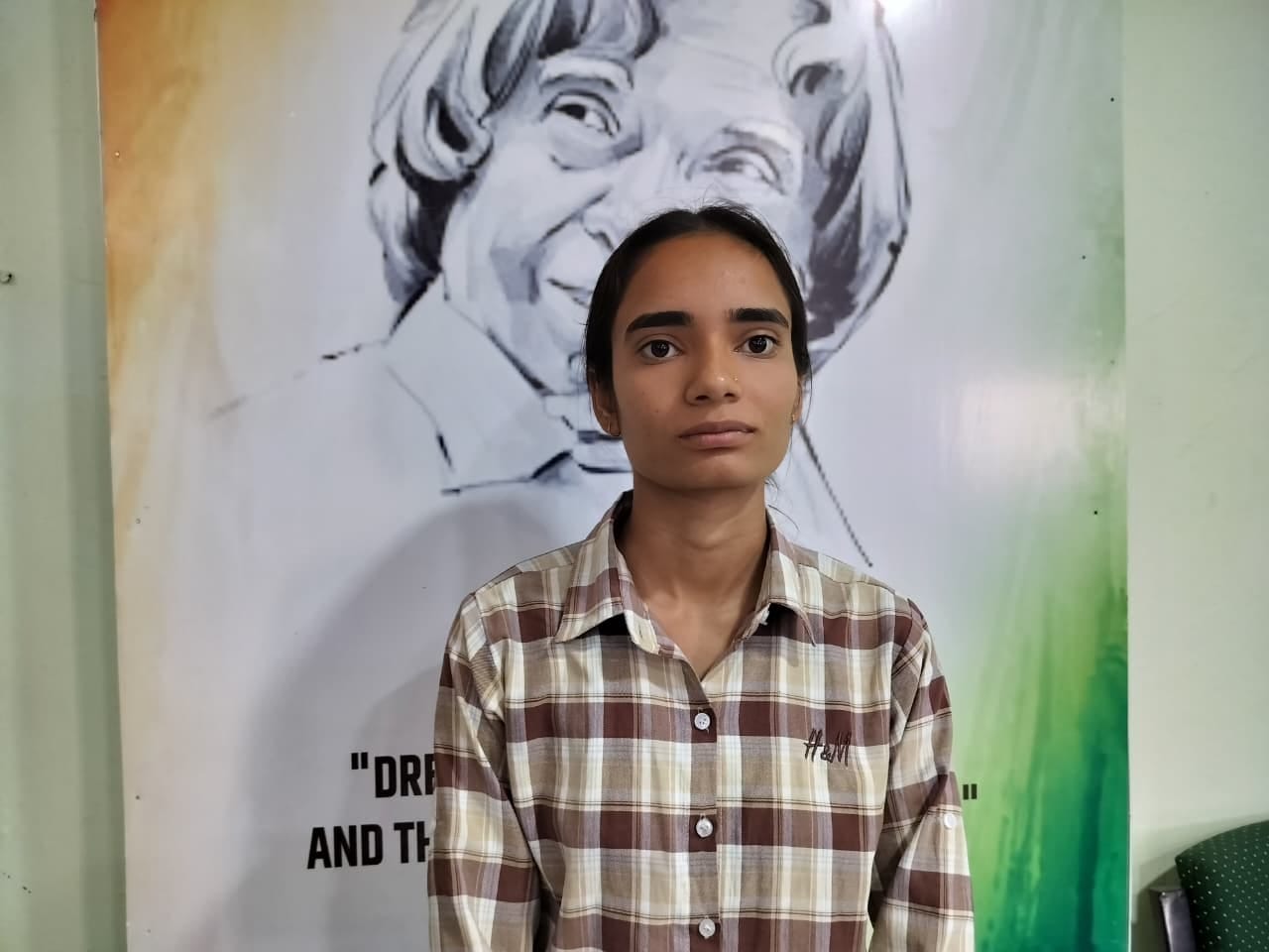 -कृतिका,छात्रा।संवाद