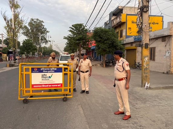 कुरुक्षेत्र। देर शाम एनआईटी के बार तैनात भारी पुलिस बल। संवाद