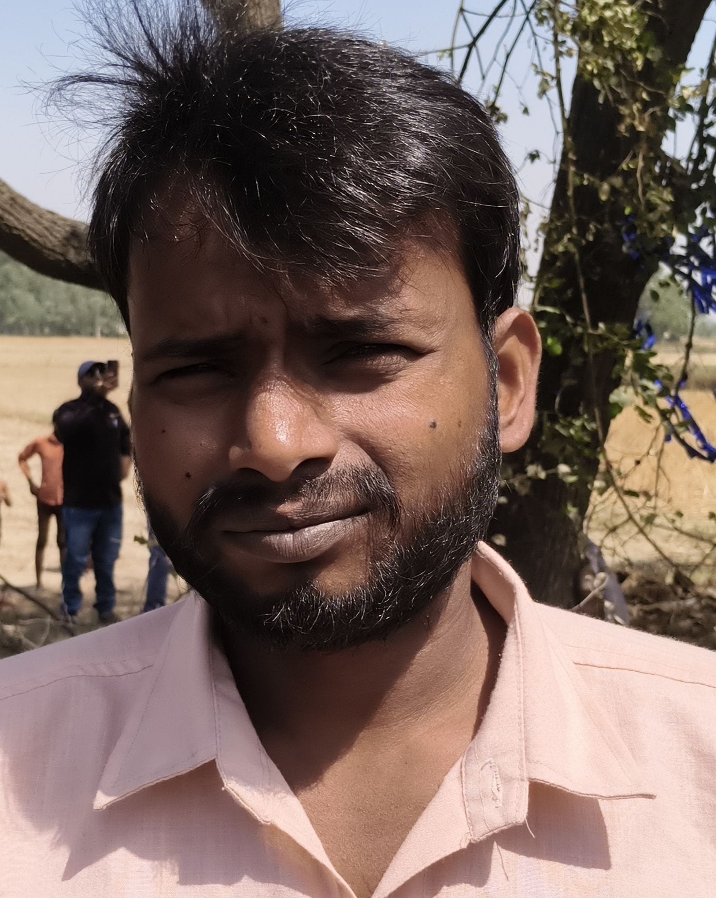 मदनापुर ब्लाॅक के गांव राजपुर नगला में इसी स्थान पर लगी थी प्रतिमा। संवाद मदनापुर ब्लाॅक के गांव राजपुर नगला में इसी स्थान पर लगी थी प्रतिमा। संवाद