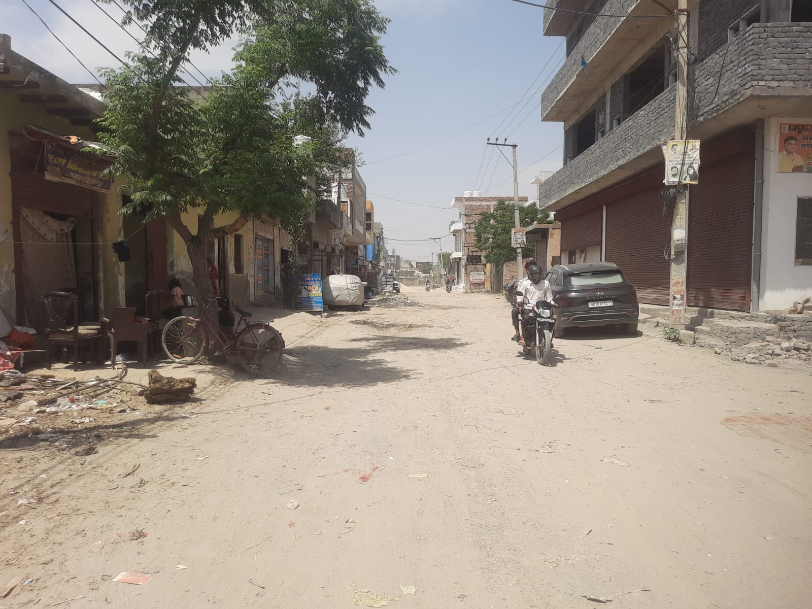 फोटो : सोनीपत के सेक्टर-15 के पास कैलाशपुर जाने वाले मार्ग के साथ लगती जमीन पर फैली गंदगी। संवा