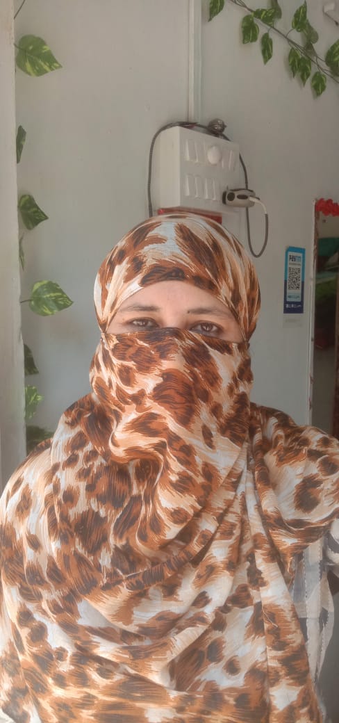 नाहन के वार्ड नंबर 6 में पुलिस थाने के सामने वाली सड़क पर पड़े गड्ढे। संवाद नाहन के वार्ड नंबर 6 में पुलिस थाने के सामने वाली सड़क पर पड़े गड्ढे। संवाद