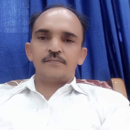 वार्ड में खाली प्लाट में पड़ा कूड़ा। संवाद