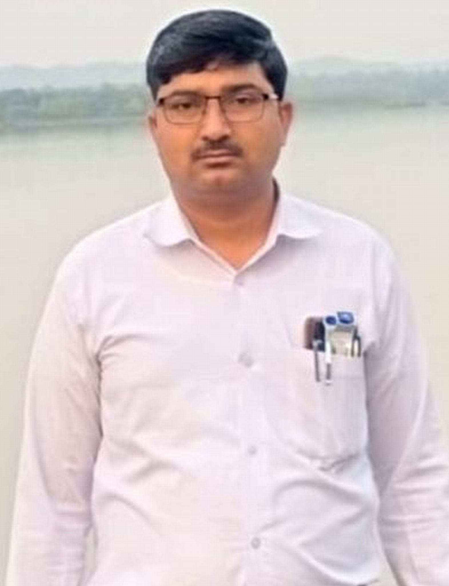 फोटो संख्या:55- लघु सचिवालय में समाधान शिविर कक्ष के सामने लगा खराब वाटर कूलर--संवाद फोटो संख्या:55- लघु सचिवालय में समाधान शिविर कक्ष के सामने लगा खराब वाटर कूलर--संवाद