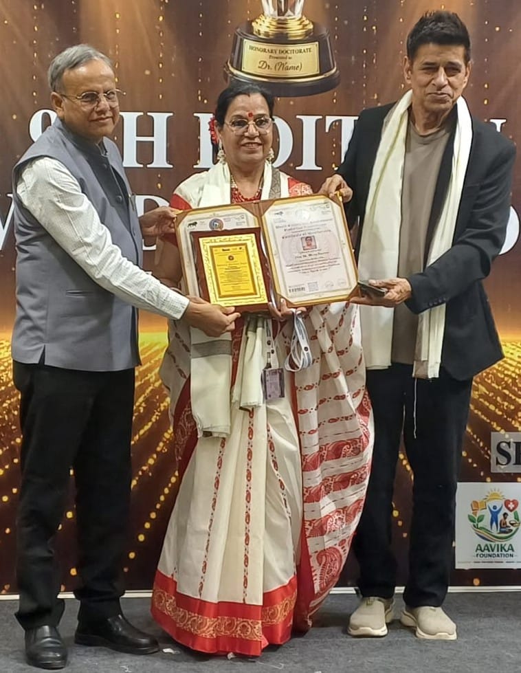 कुरुक्षेत्र। दिल्ली में सम्मान ग्रहण करती कुरुक्षेत्र की मीरा। स्वयं