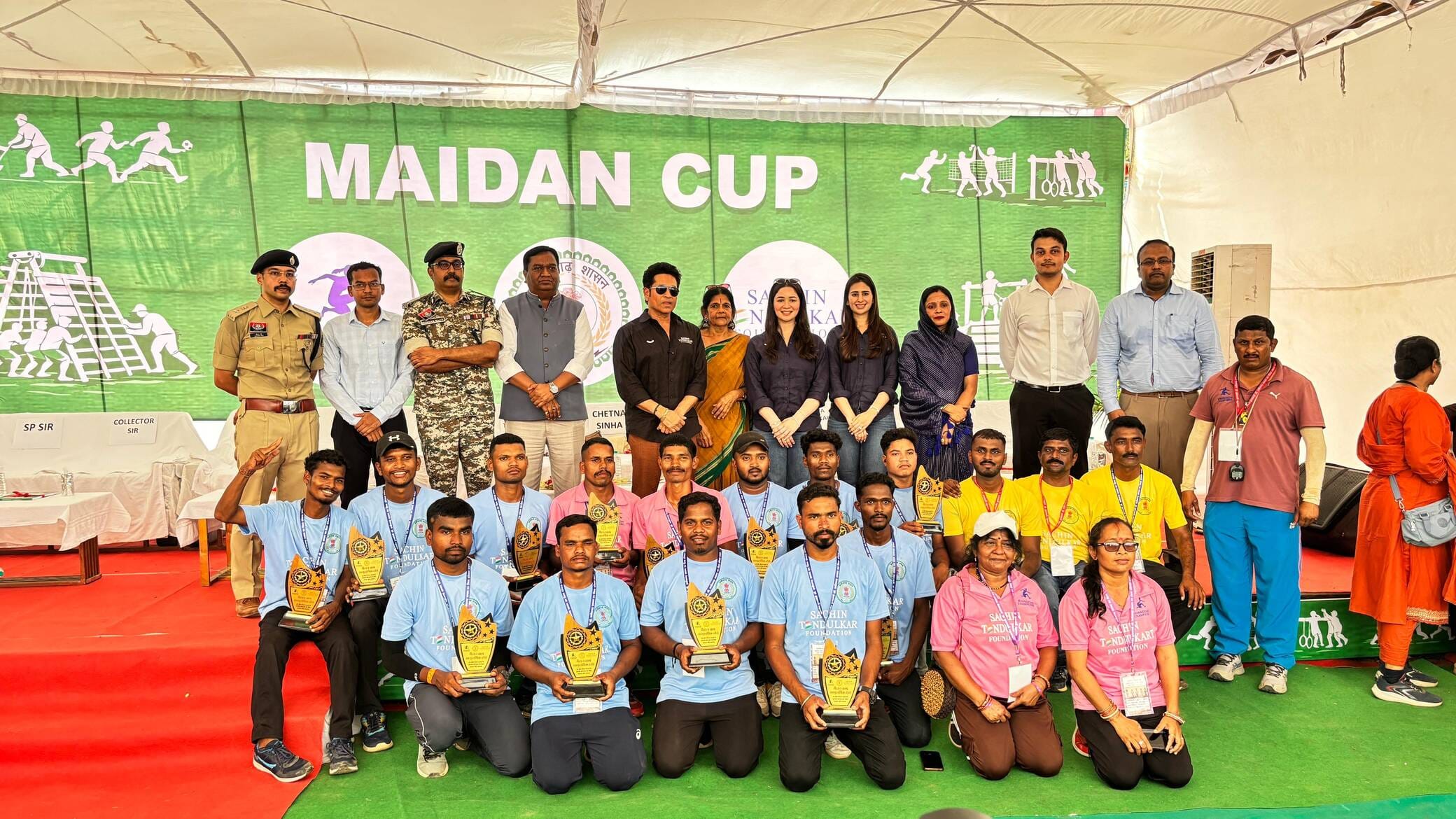 खेल में भाग लेते सचिन तेंदुलकर