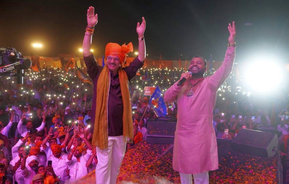 धर्म उत्सव में भजन गायक कन्हैया मित्तल की आवाज का जादू सिर चढ़कर बोला। धर्म उत्सव में भजन गायक कन्हैया मित्तल की आवाज का जादू सिर चढ़कर बोला।