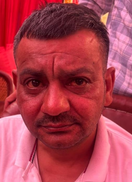 वार्ड में लगा कूड़े का ढ़ेर। संवाद