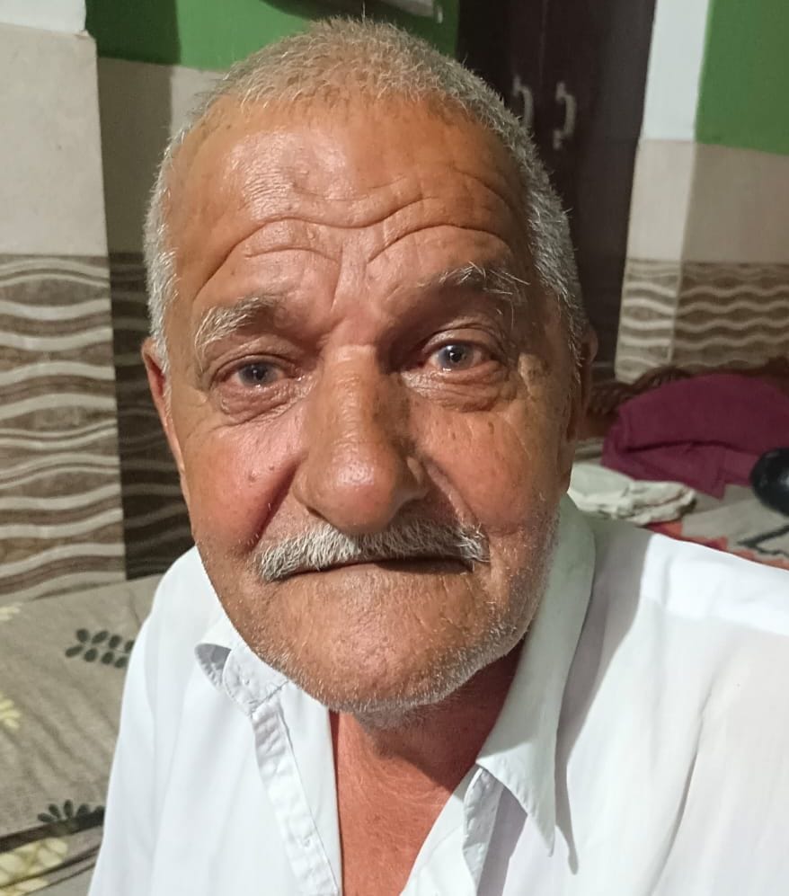 14-बहुअकबरपुर गांव में मेजर जनरल जंग शमशेर सिंह व रिसलदार रिसाल सिंह की गली की बताते ग्रामीण। स