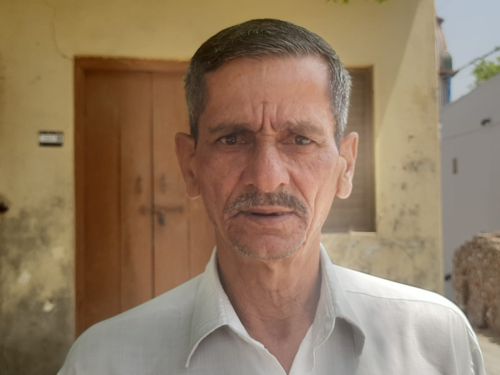 फोटो : सोनीपत के गांव लिवान जाने वाले रास्ते पर भरा दूषित पानी। संवाद फोटो : सोनीपत के गांव लिवान जाने वाले रास्ते पर भरा दूषित पानी। संवाद