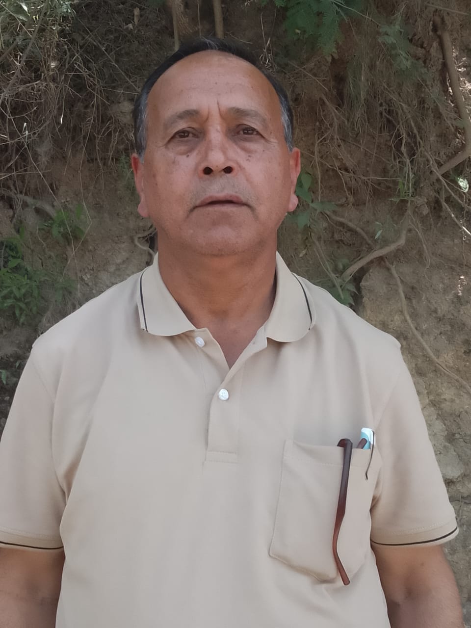 घुमारवीं के कल्याणा वार्ड में कच्ची सड़क। संवाद