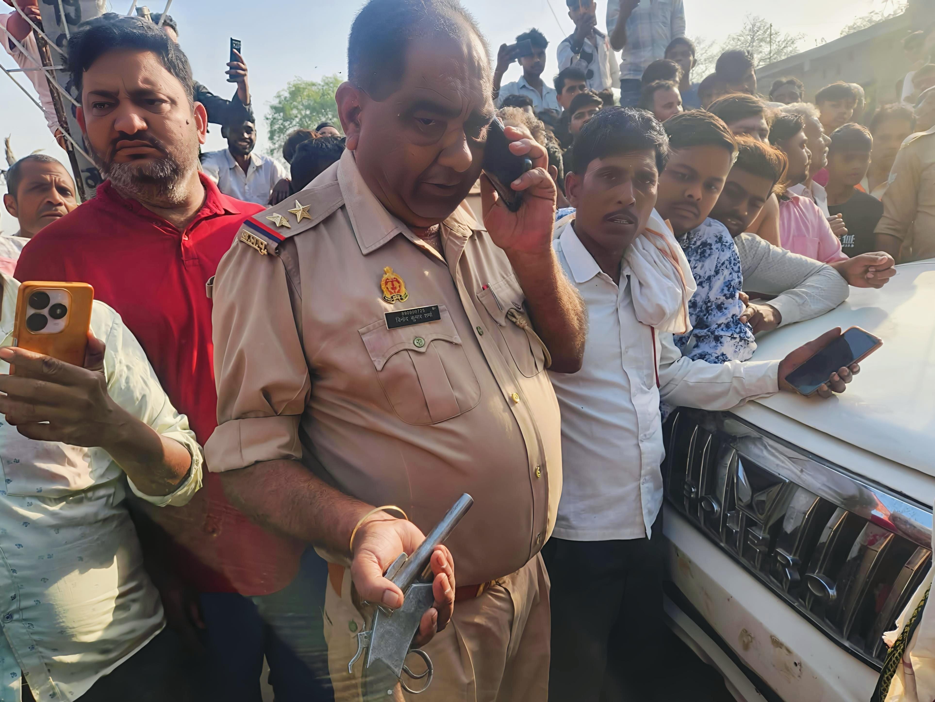 नेग विवाद में हुए हंगामे के दौरान सिर में चोट लगने से घायल गौरव। स्रोत - परिवार