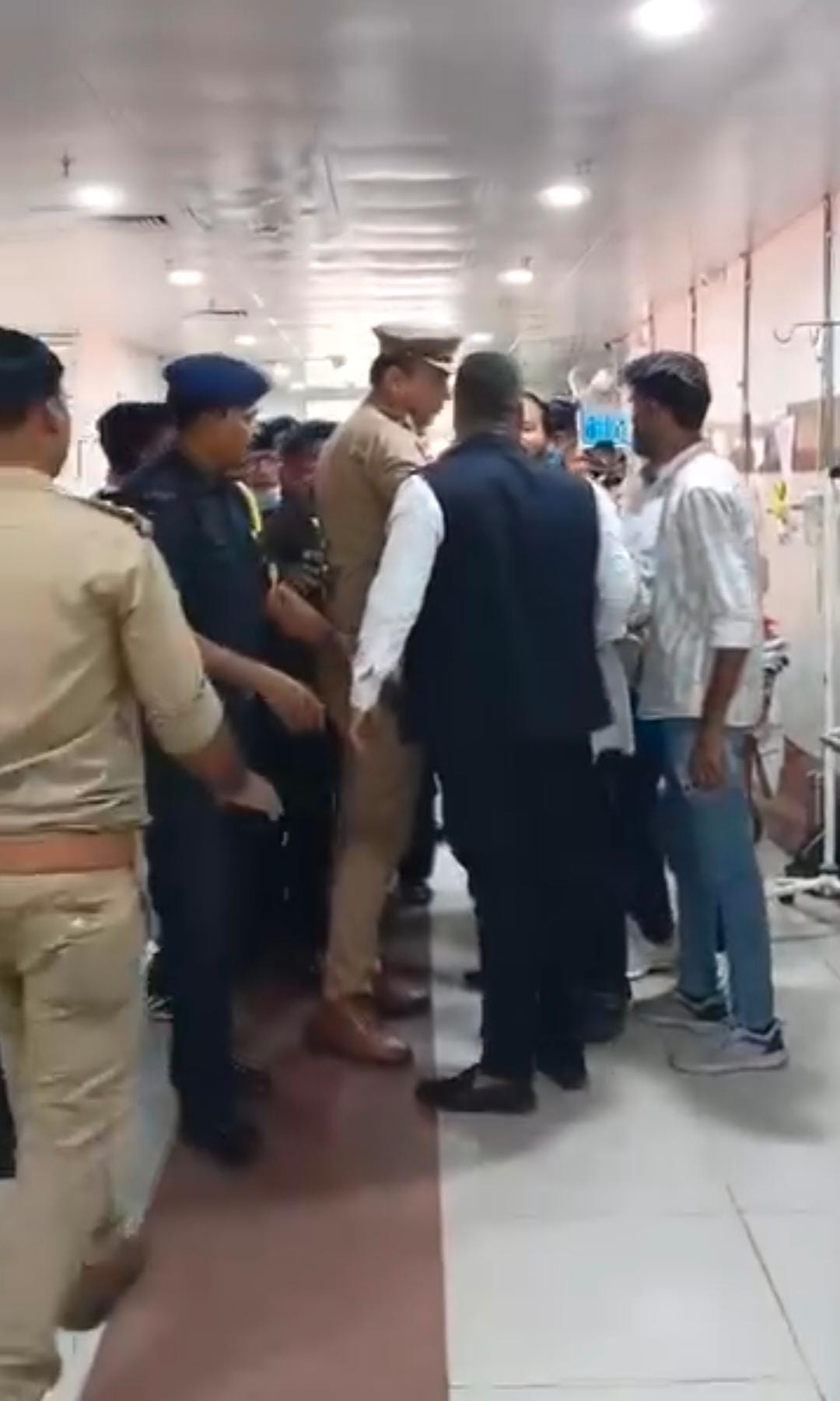 पीजीआई में हंगामा।