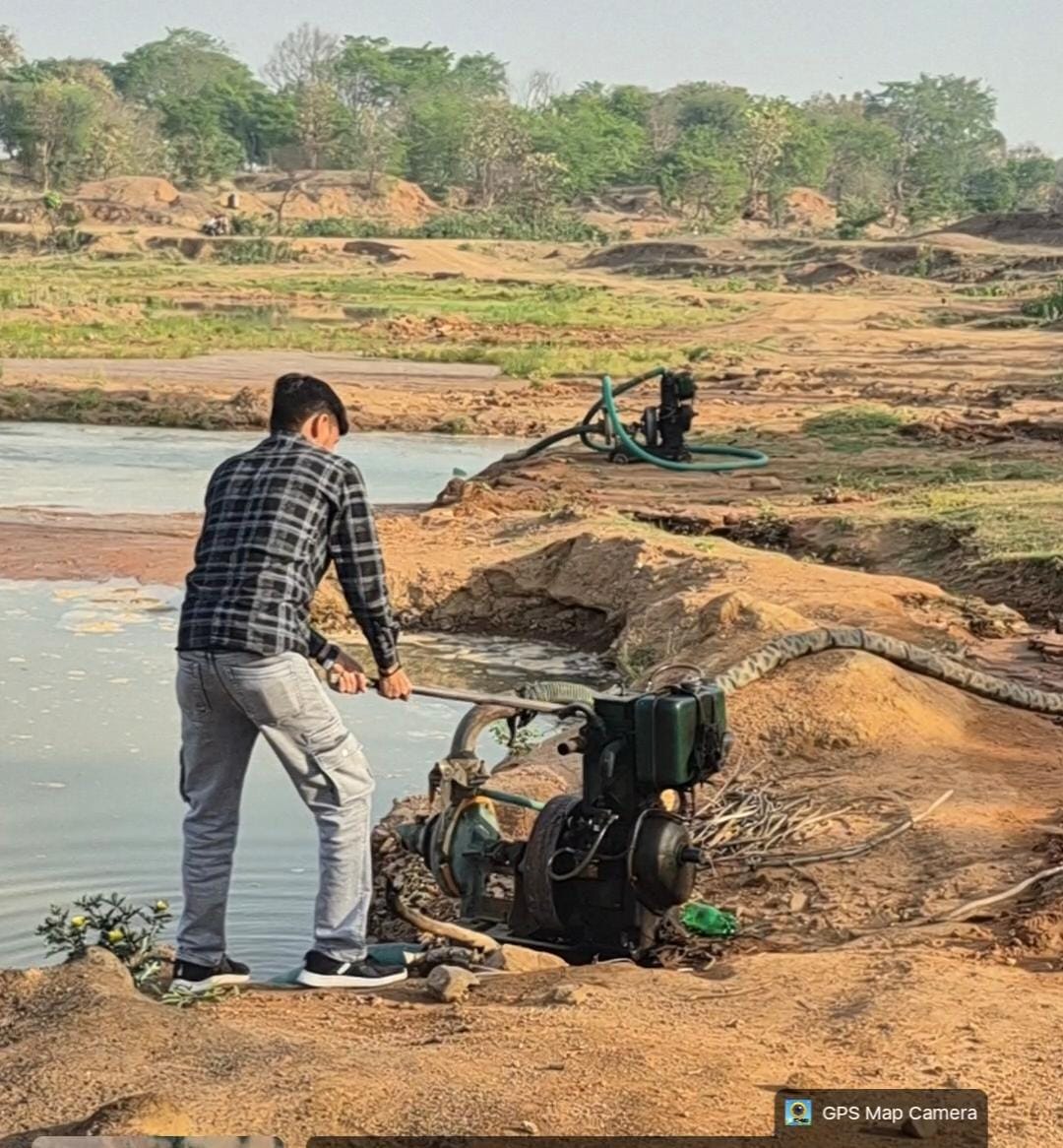 जप्त किए गए ट्रैक्टर ट्राली