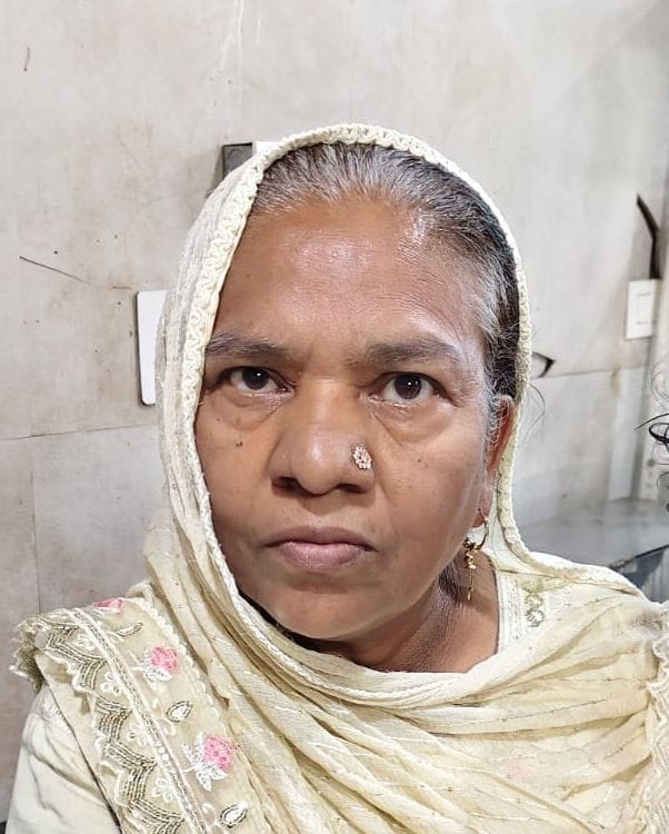 जिला अस्पताल के तीसरे तल पर लगा बंद पड़ा आरओ। संवाद