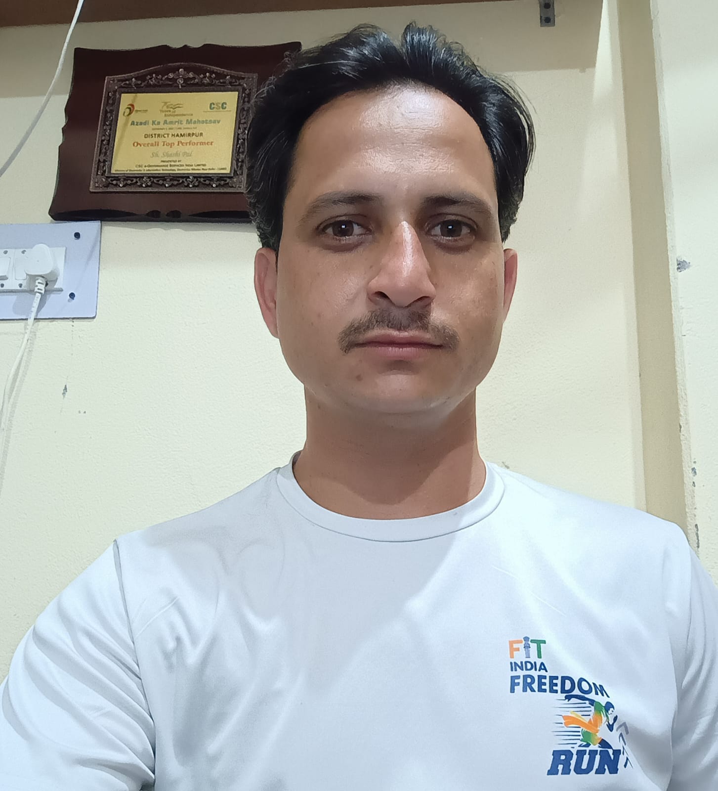 रोपा पंचायत में पंचायत की ओर से बनाया गया मुक्तिधाम। संवाद