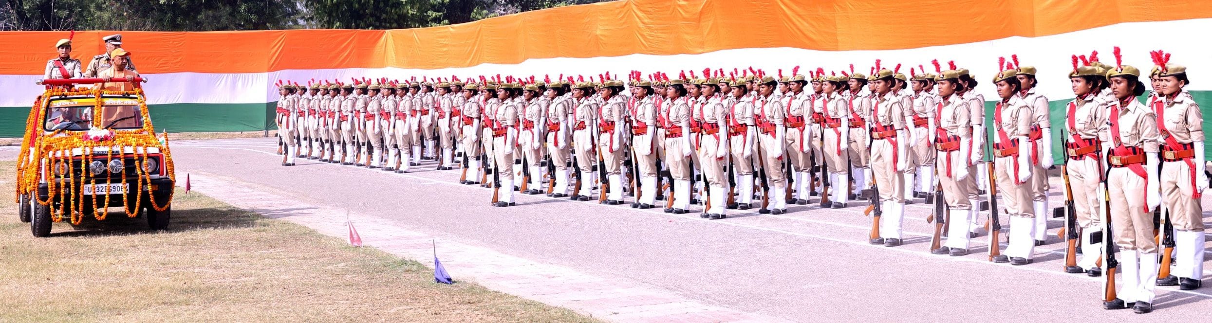 रविवार को पुलिस लाइन में आयोजित दीक्षांत समारोह में सिपाही बनी बेटियों ने पासिंग आउट परेड में स रविवार को पुलिस लाइन में आयोजित दीक्षांत समारोह में सिपाही बनी बेटियों ने पासिंग आउट परेड में स