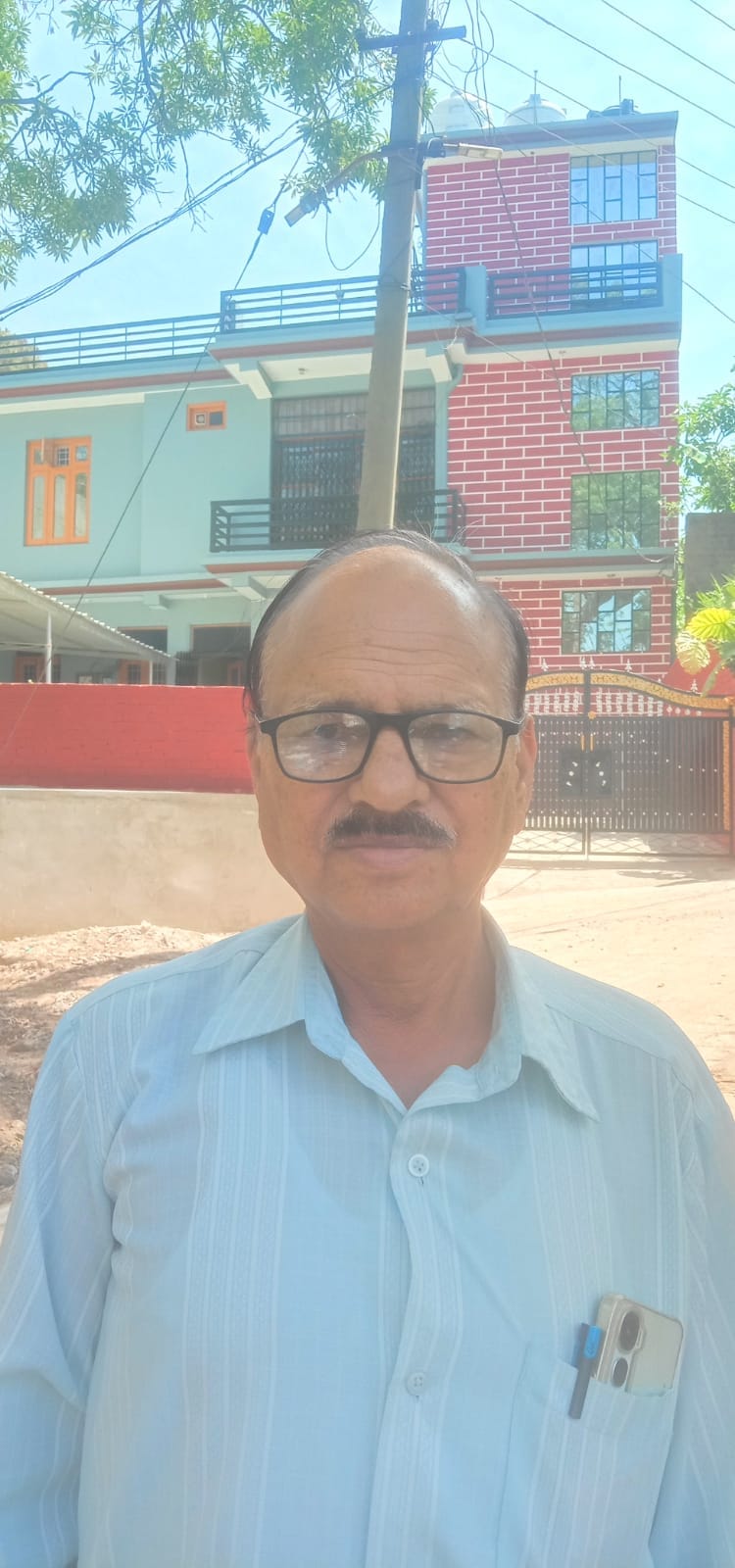 वार्ड-12 में चिड़ावाली क्षेत्र का वह खाला जहां गलत जगह छोड़ी पाइपें और जहां नहीं आई डेढ़ साल से