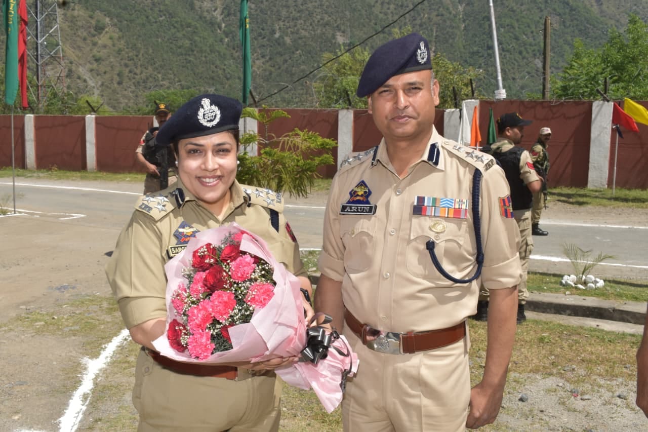 डीआईजी डोडा किश्तवाड़ रामबन रंज ने रामबन में अपराध समीक्षा बैठक की अध्यक्षता की