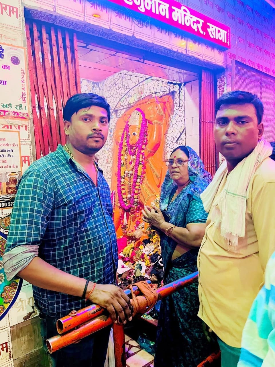 फोटो-41 खागा कोतवाली में पकड़े गए आरोपी काली शर्ट में ललित व उसका साथी युवराज सिंह। स्रोत: पुलि