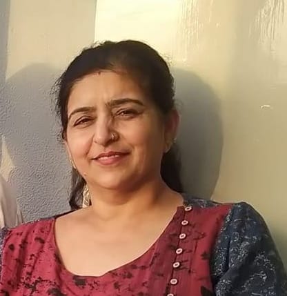 फोटो : सोनीपत के श्रीनगर कॉलोनी में घरों के सामने गिरी हुई दीवार। संवाद फोटो : सोनीपत के श्रीनगर कॉलोनी में घरों के सामने गिरी हुई दीवार। संवाद