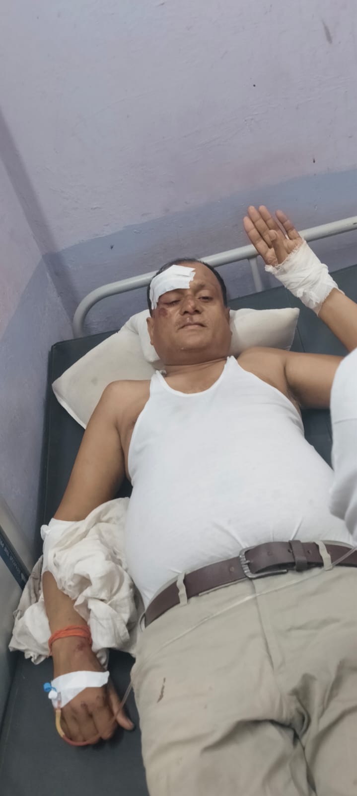 घायल शुभम मोदनवाल घायल शुभम मोदनवाल