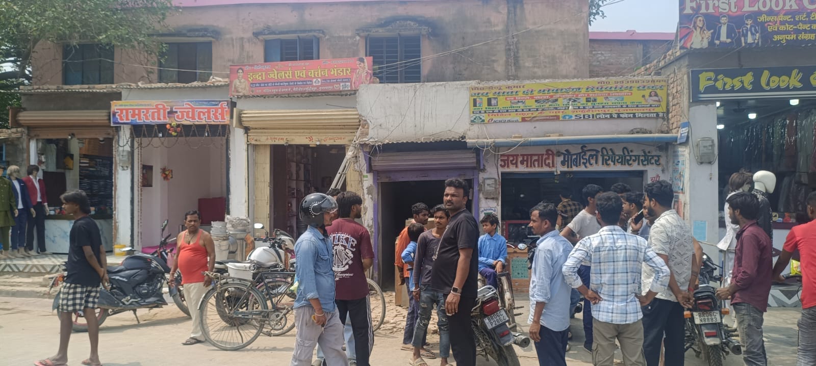 मशीन में फंसी महिला हुई मौत