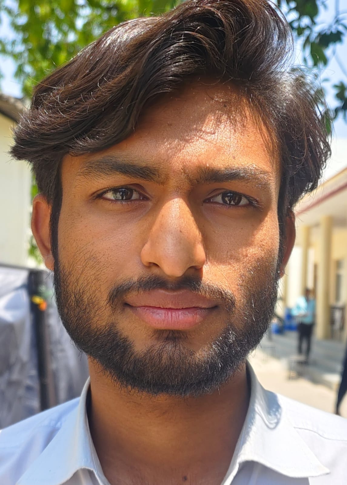 परीक्षा केंद्र जीजीआईसी से होमगार्ड की परीक्षा देकर बाहर आते अभ्यर्थी। संवाद