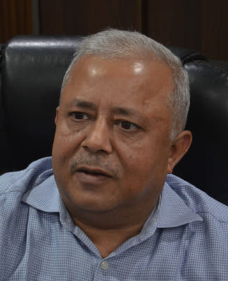 ग्रेटर नोएडा के साइट पांच में अमर उजाला द्वारा आयोजित उद्यमी संवाद में समस्याओ को लेकर चर्चा कर