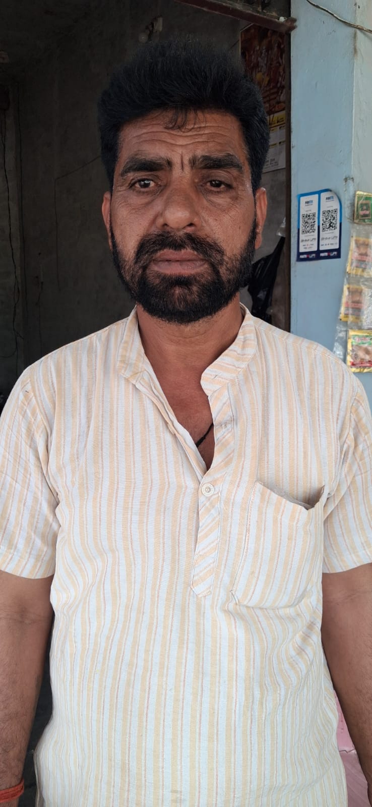 घटपुरी इंटरचेंज पर आयोजित गंगा एक्सप्रेस-वे शुभारंभ कार्यक्रम के बाद एक्सप्रेस-वे पर फोटो खिंच