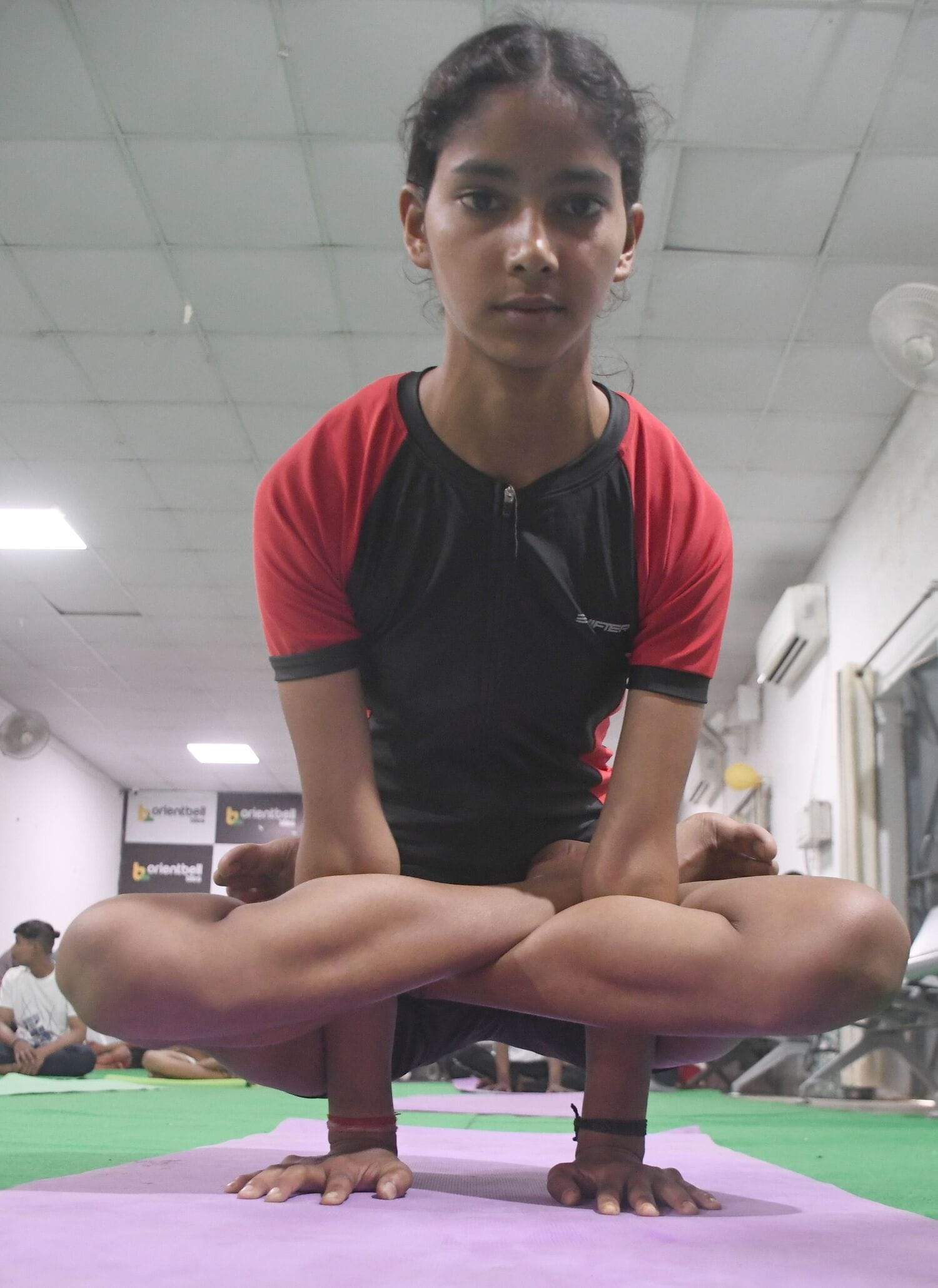 योगा ओलंपियाड में शामिल प्रतिभागी। 