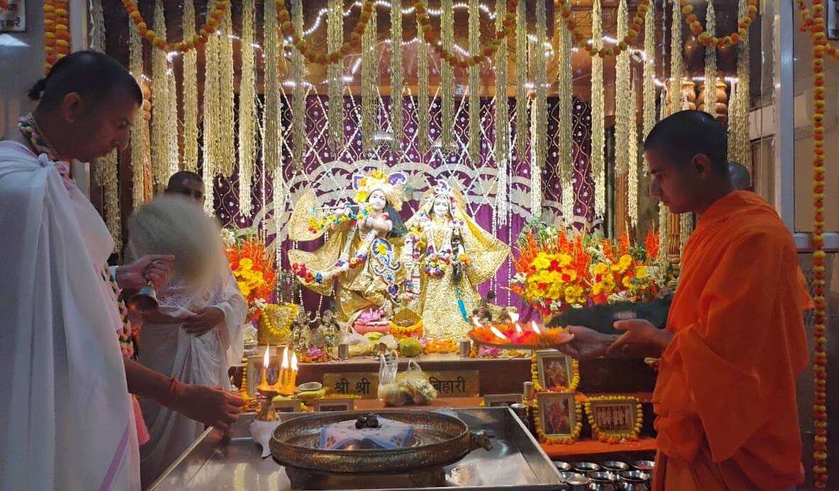 इस्कॉन मंदिर में धूमधाम से मनाई गई नरसिंह चतुर्दशी