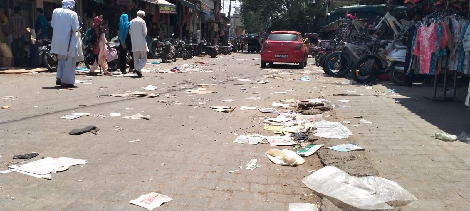 फोटो संख्या:60- पूर्ण कुमार, प्रधान, सफाई कर्मचारी
