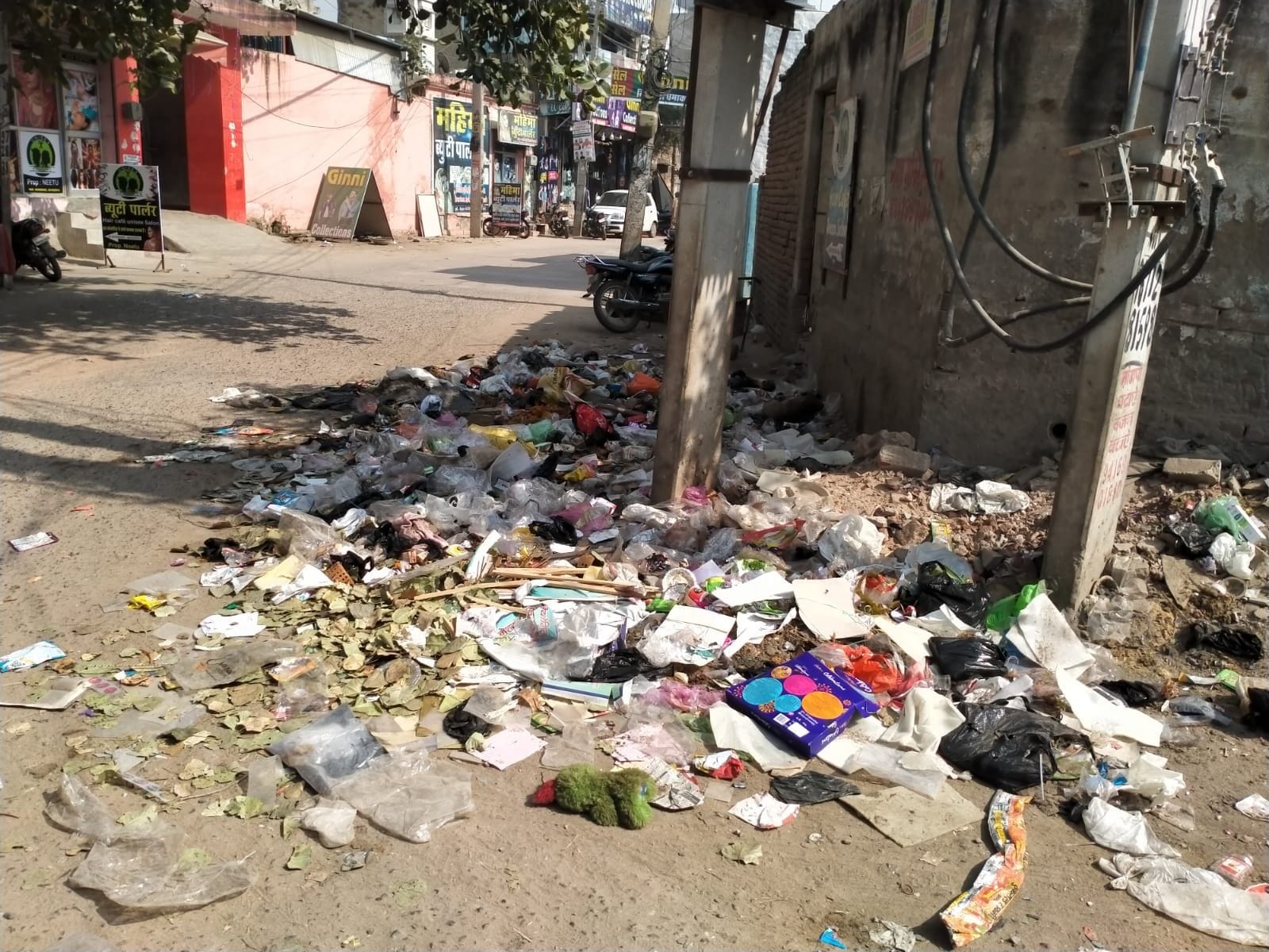 फोटो संख्या:60- पूर्ण कुमार, प्रधान, सफाई कर्मचारी