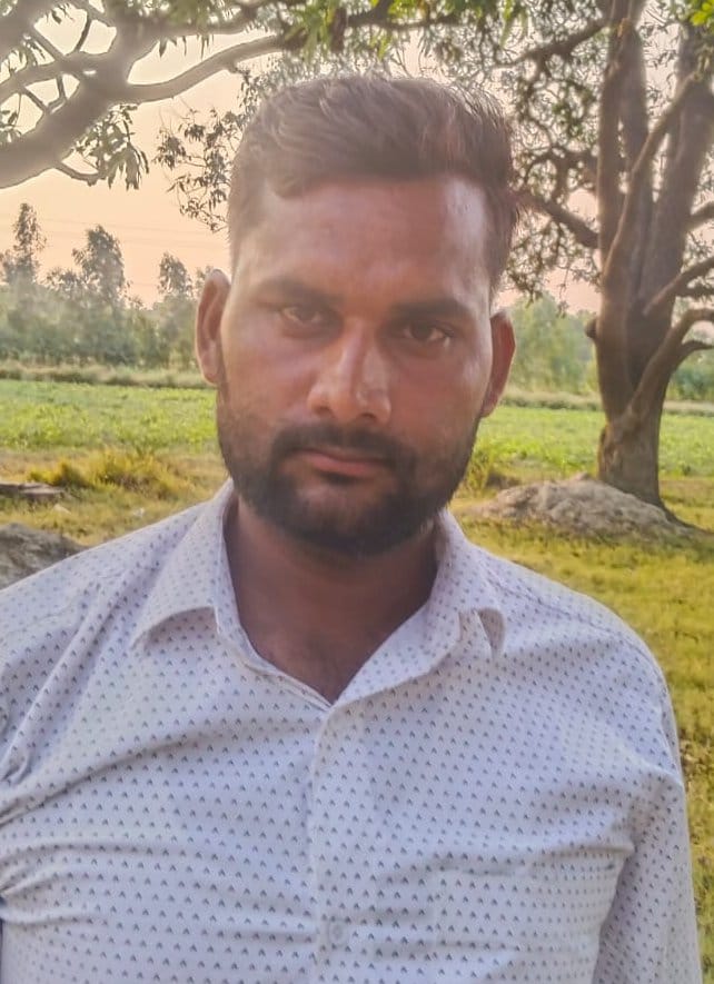 सुवंसा से खाखापुर जाने वाली बदहाल सड़क। संवाद