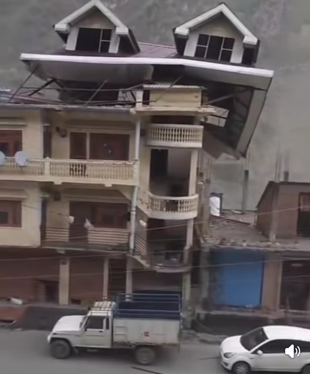 खनोटू में ओलावृष्टि से सेब की फसल को पहुंचा नुकसान। संवाद